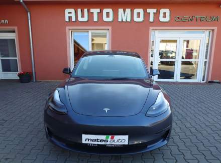 Tesla - Model 3