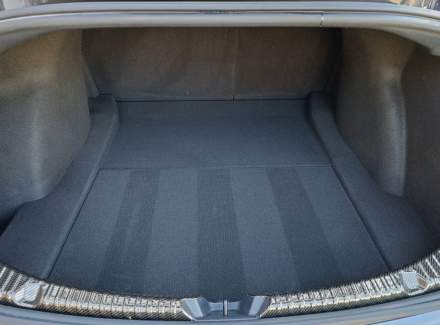 Tesla - Model 3
