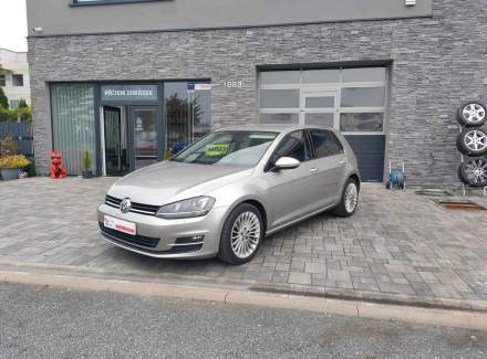 Volkswagen - Golf
