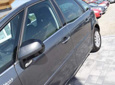 Citroën - C4