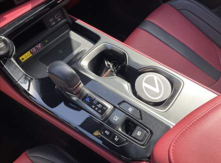Lexus - NX