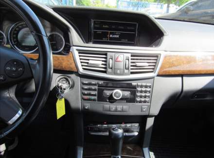 Mercedes-Benz - E-class