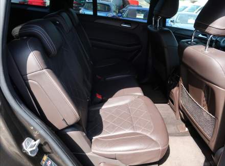 Mercedes-Benz - GLS