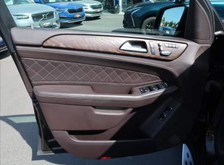 Mercedes-Benz - GLS