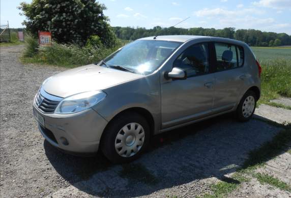 Dacia - Sandero