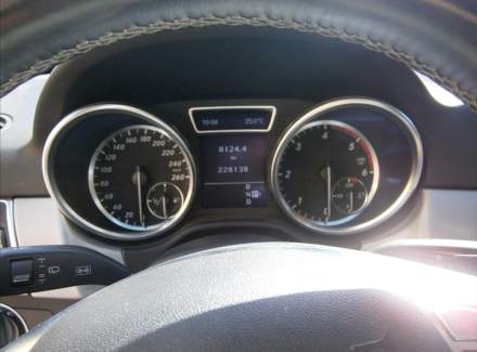 Mercedes-Benz - M-class