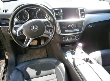 Mercedes-Benz - M-class