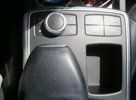 Mercedes-Benz - M-class
