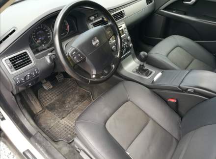 Volvo - V70