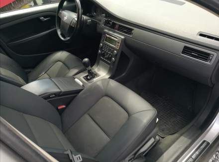 Volvo - V70