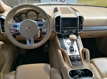 Porsche - Cayenne