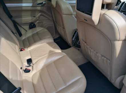 Porsche - Cayenne