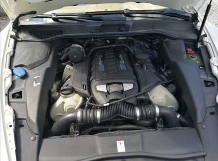 Porsche - Cayenne