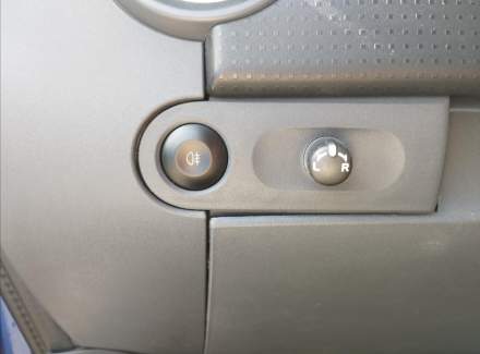 Mitsubishi - Colt