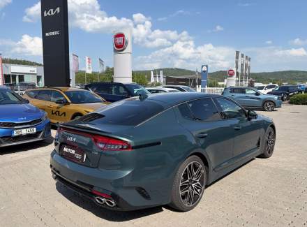 Kia - Stinger