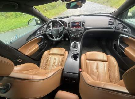 Opel - Insignia