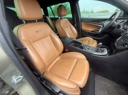 Opel - Insignia