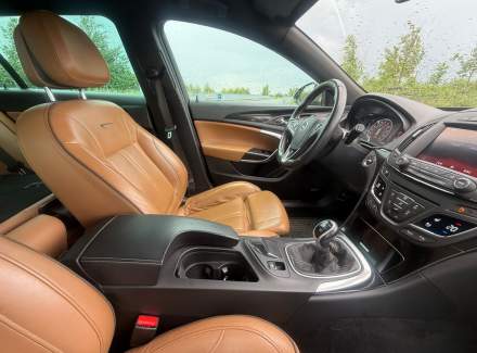 Opel - Insignia