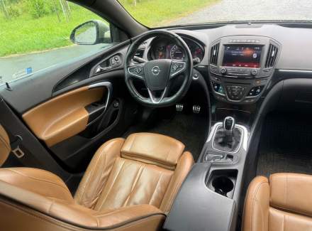 Opel - Insignia