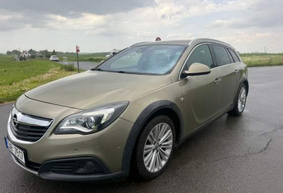 Opel - Insignia