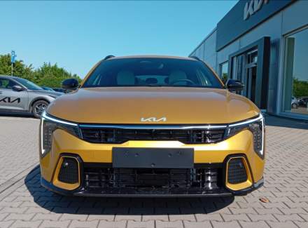Kia - K4