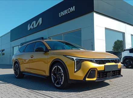 Kia - K4