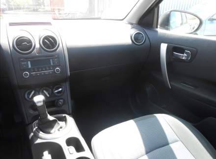 Nissan - Qashqai