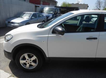 Nissan - Qashqai
