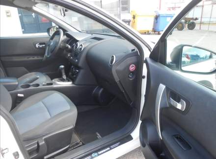 Nissan - Qashqai