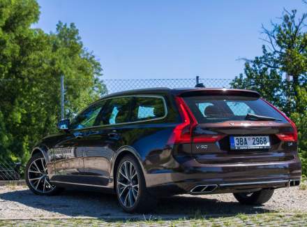 Volvo - V90