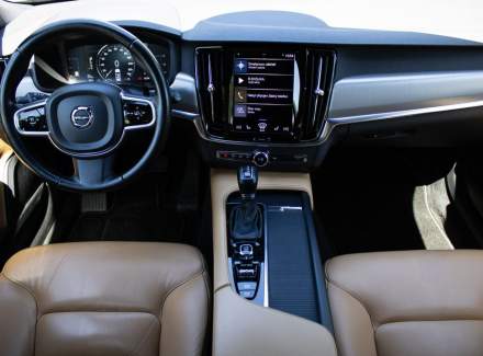 Volvo - V90