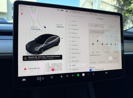 Tesla - Model 3