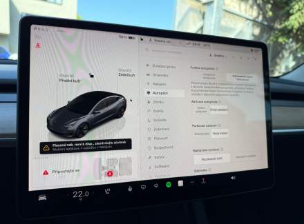 Tesla - Model 3