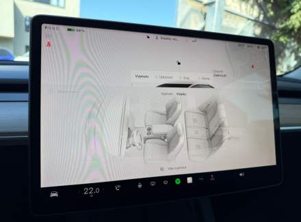 Tesla - Model 3