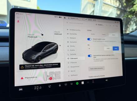 Tesla - Model 3