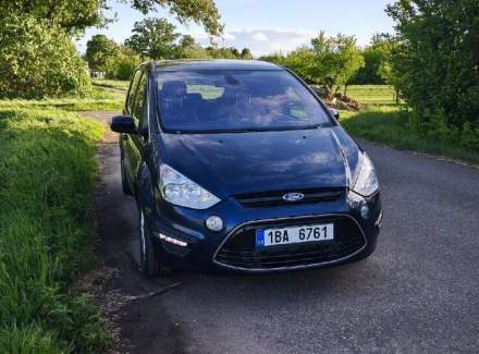 Ford - S-MAX
