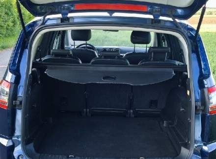 Ford - S-MAX