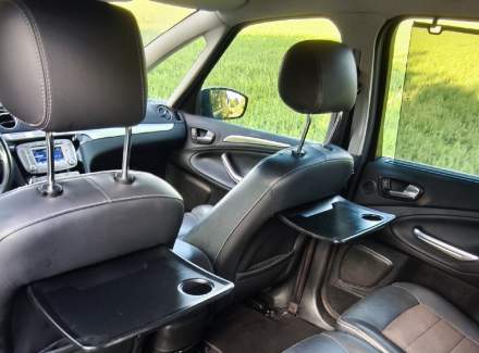 Ford - S-MAX