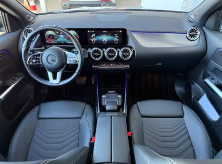 Mercedes-Benz - GLA