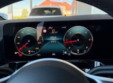 Mercedes-Benz - GLA