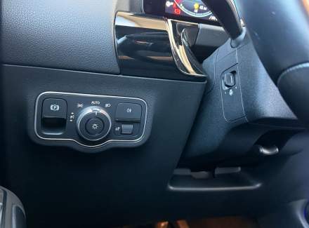 Mercedes-Benz - GLA