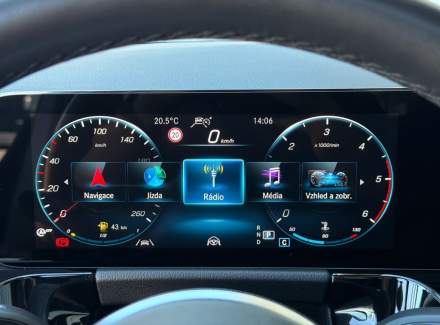 Mercedes-Benz - GLA