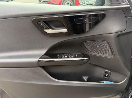 Mercedes-Benz - C-class