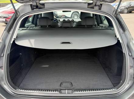 Mercedes-Benz - C-class