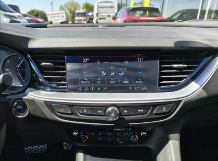 Opel - Insignia