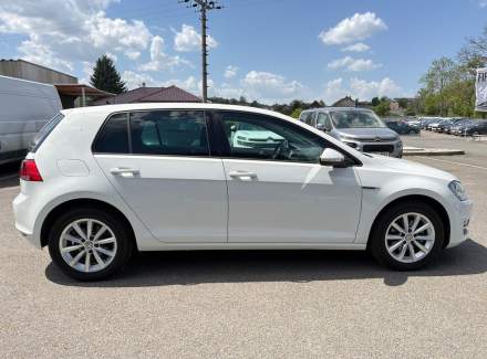 Volkswagen - Golf