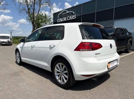 Volkswagen - Golf