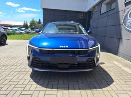 Kia - K4