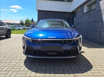 Kia - K4