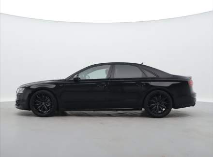 Audi - S8